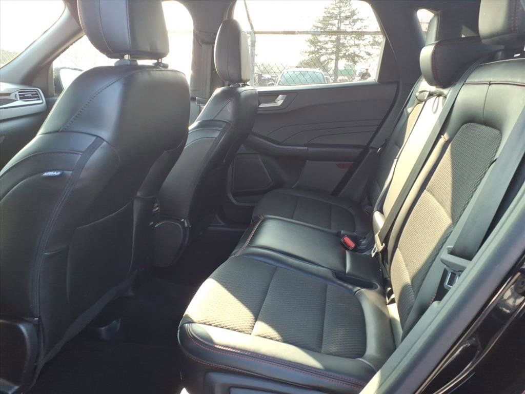 Certified 2023 Ford Escape ST-Line Select w/ Tech Pack #2 image 11