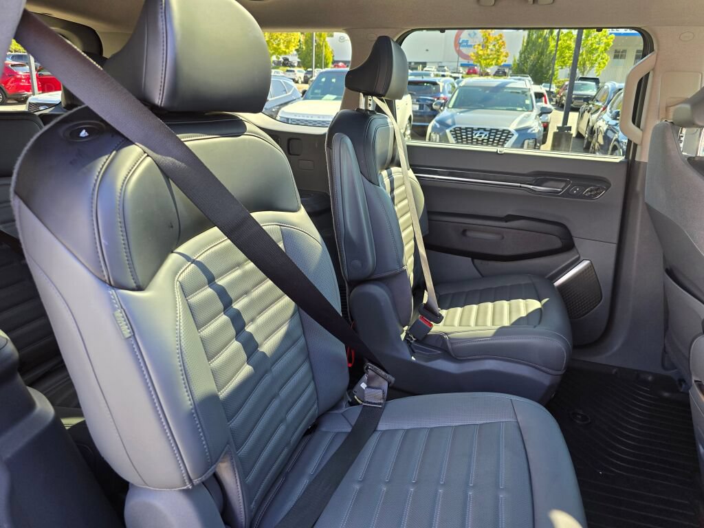 Certified 2024 Kia EV9 Land AWD/4WD image 31