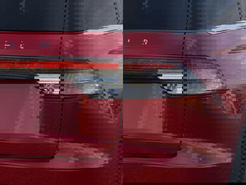 New 2026 Lincoln Aviator AWD image 21