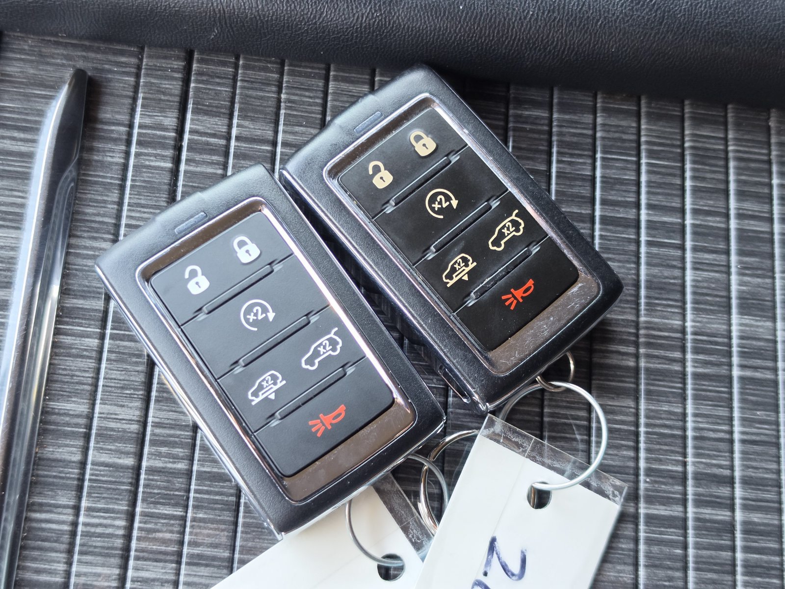 Used 2022 Jeep Wagoneer Series III AWD/4WD image 40