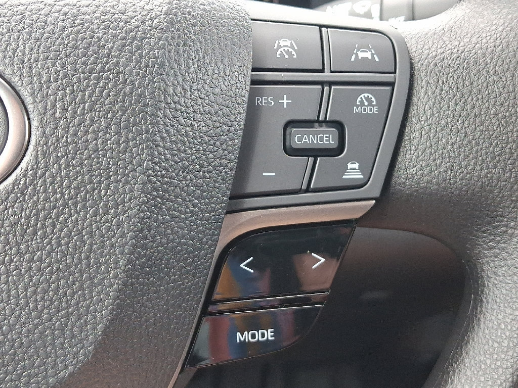 Used 2026 Toyota Camry LE FWD image 22