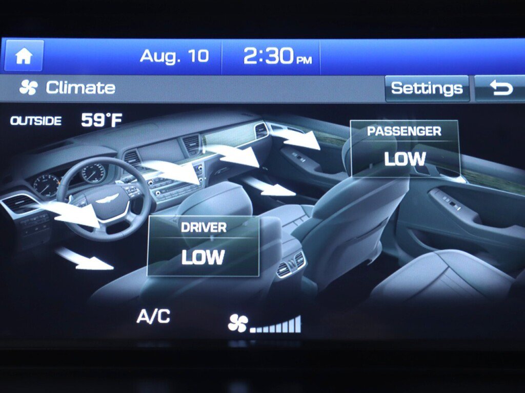 Used 2016 Hyundai Genesis 3.8 RWD image 21