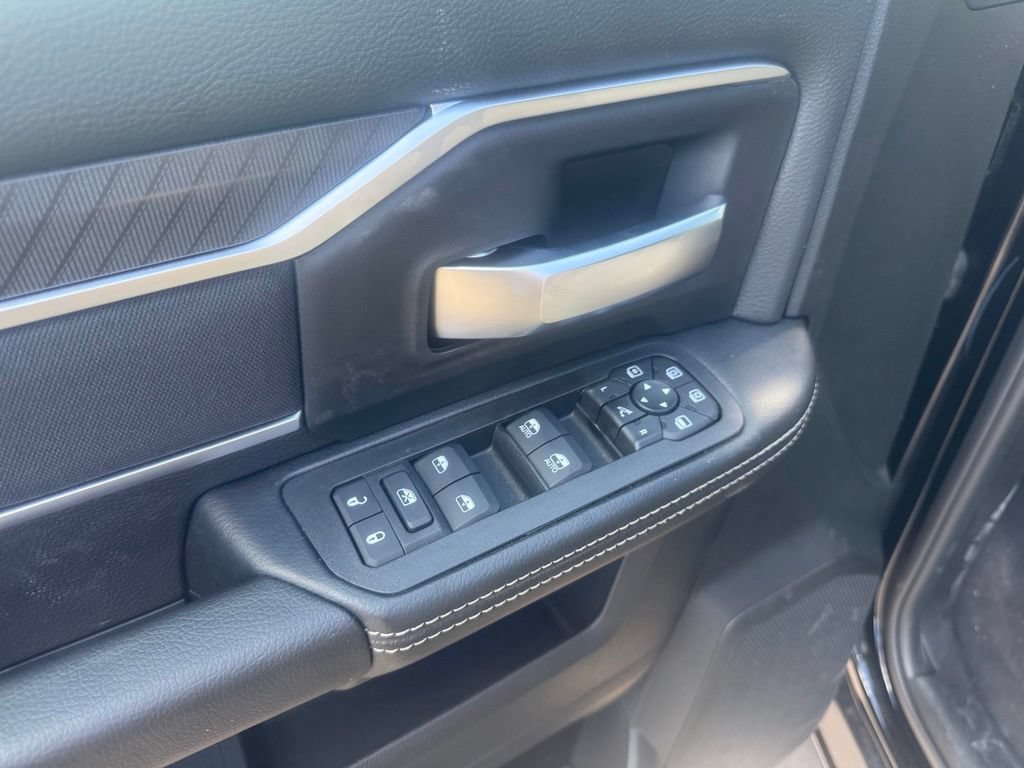 New 2026 RAM 2500 Big Horn AWD/4WD image 13