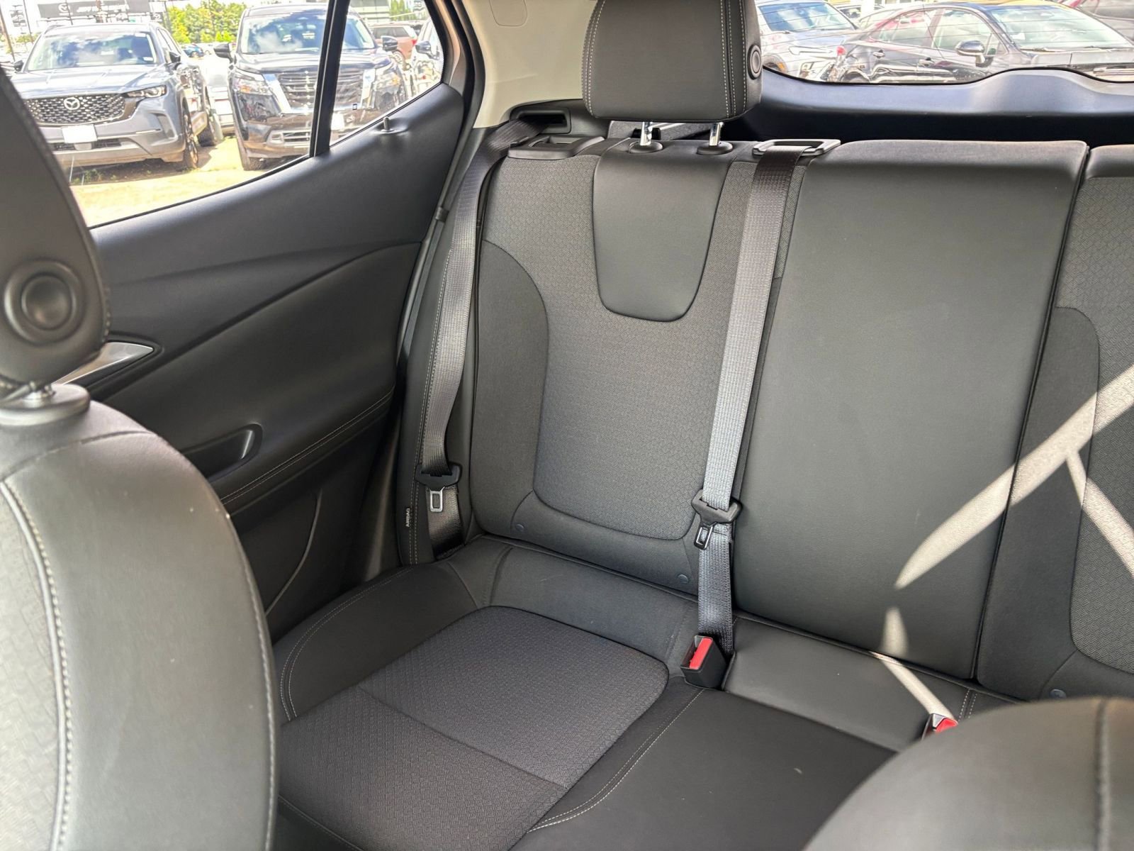 Used 2025 Buick Encore GX Preferred FWD image 38