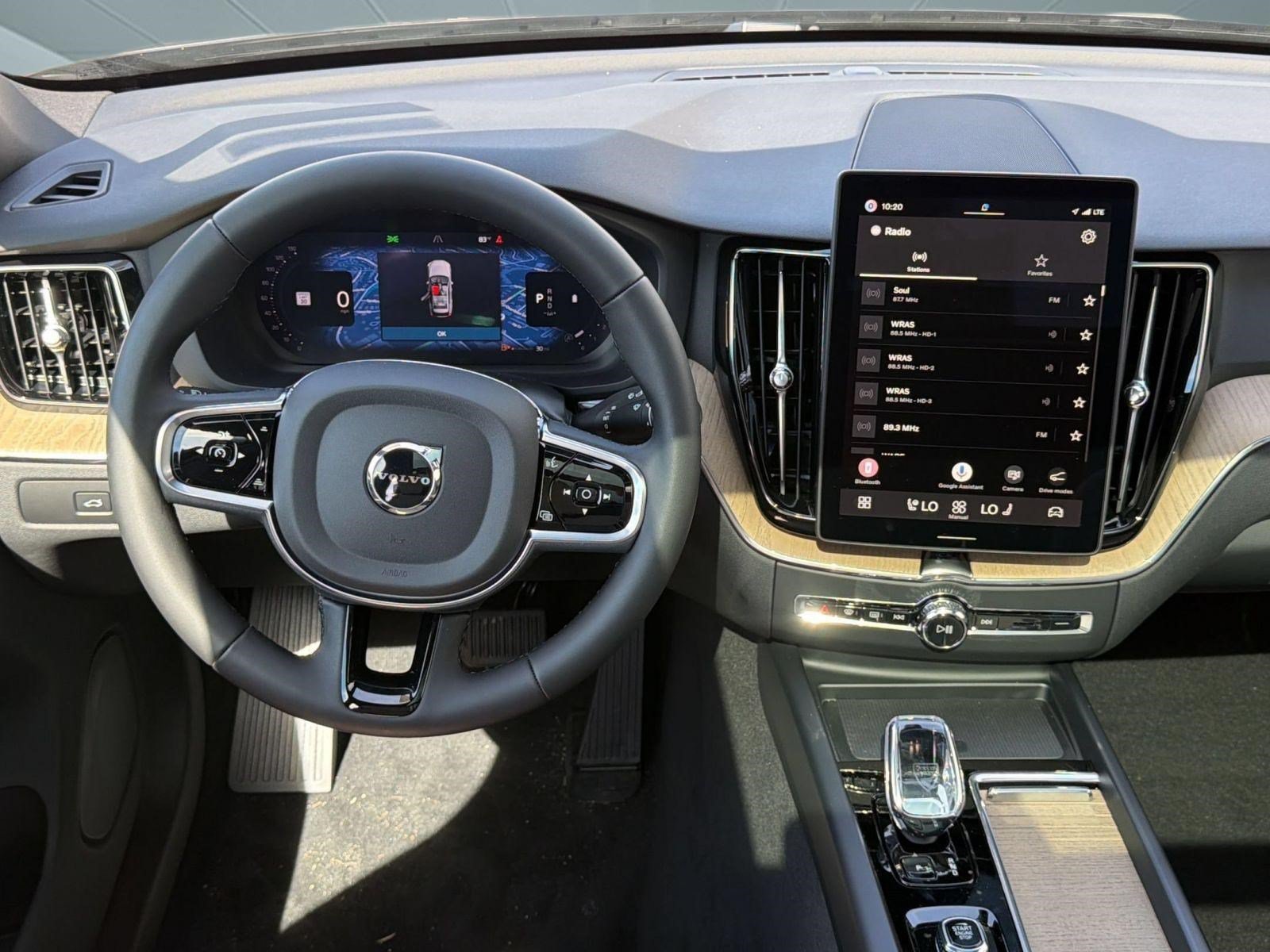New 2026 Volvo XC60 B5 Core w/ Climate Package AWD/4WD image 28