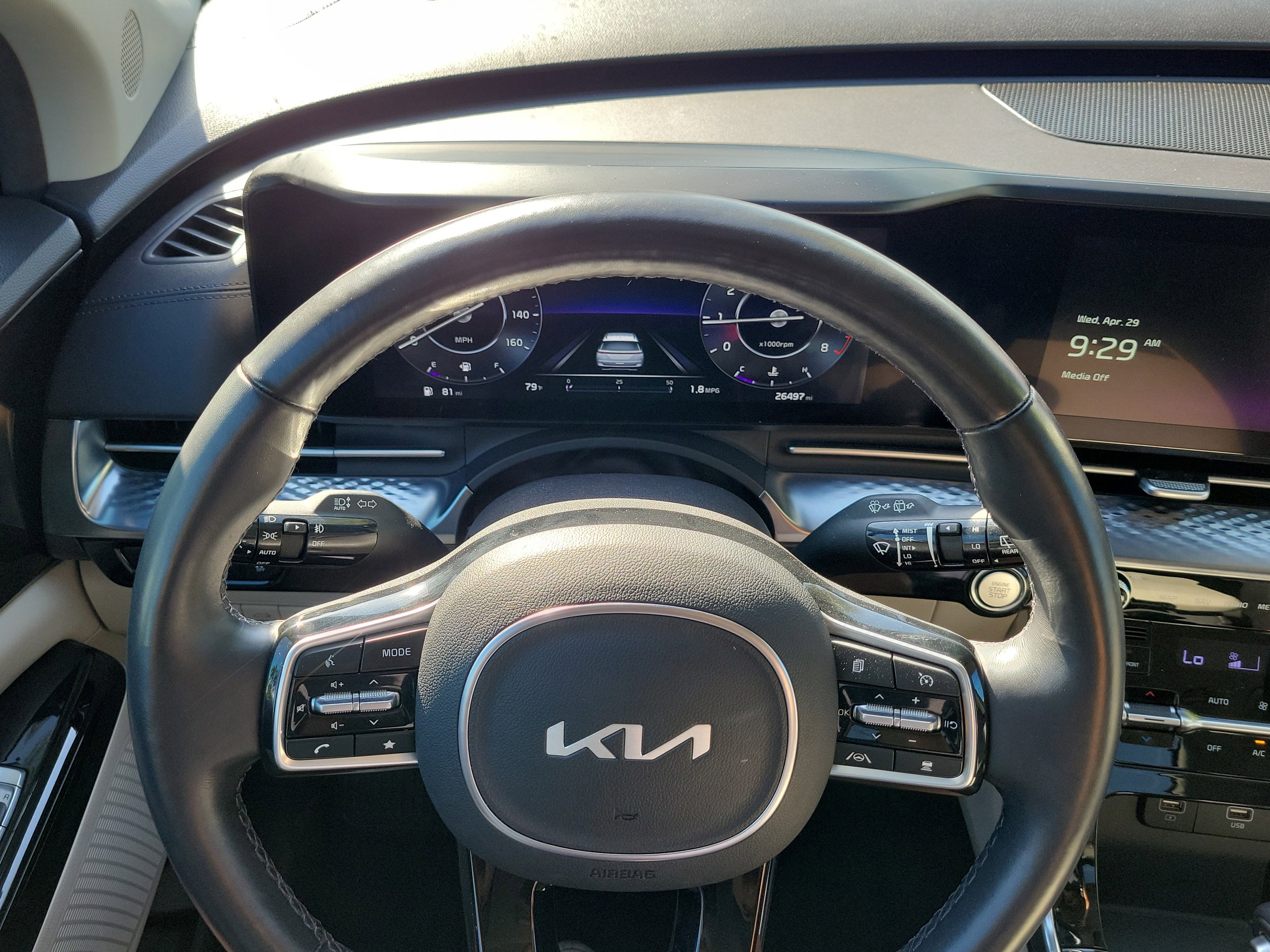 Used 2023 Kia Carnival SX Prestige FWD image 20