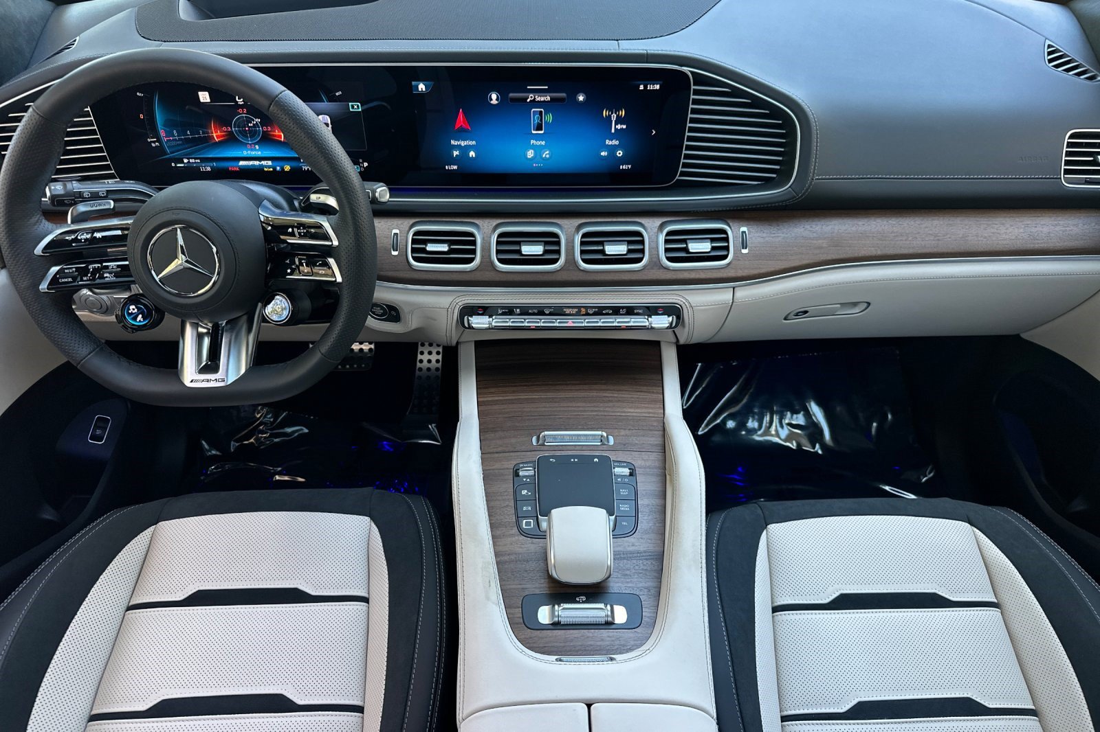 New 2026 Mercedes-Benz GLS 63 AMG 4MATIC image 15