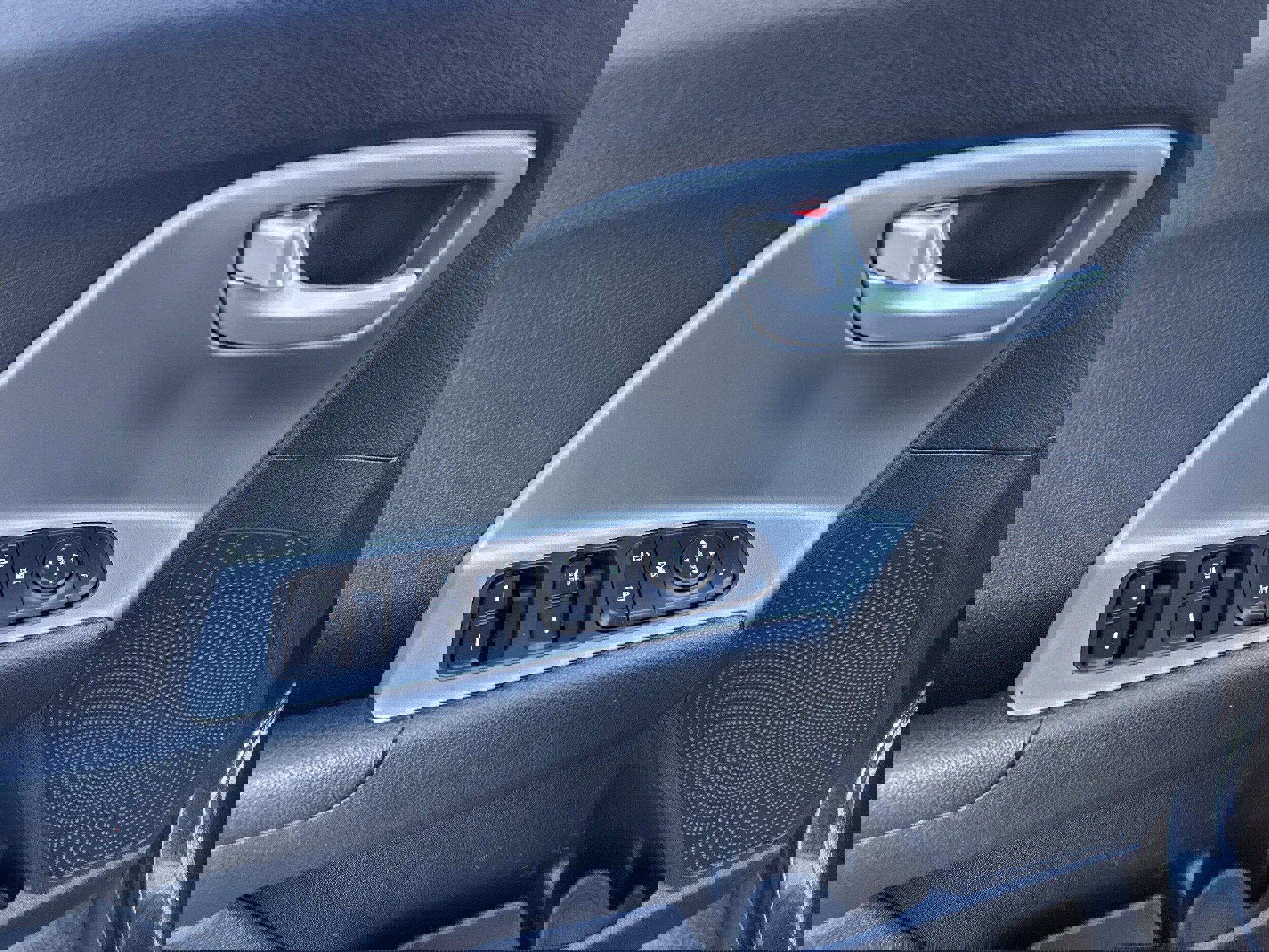 Used 2019 Kia Niro LX image 7