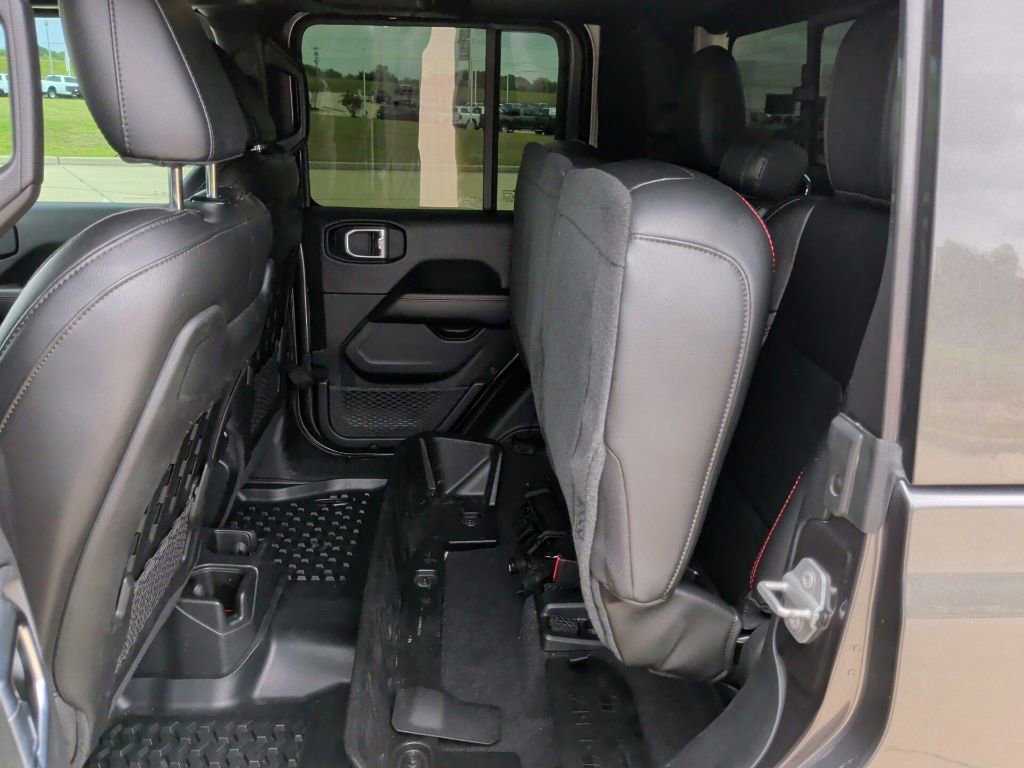 Used 2022 Jeep Gladiator Rubicon w/ LED Lighting Group image 41