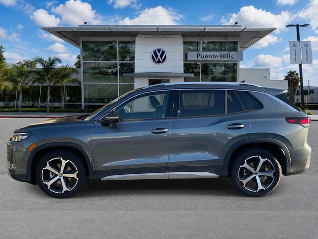 New 2026 Volkswagen Tiguan SE FWD image 4