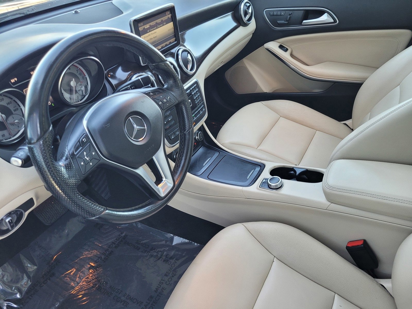 Used 2015 Mercedes-Benz GLA 250 4MATIC image 19