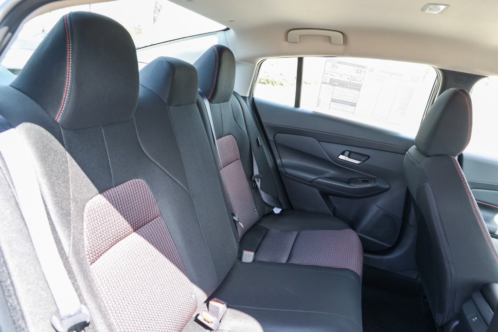 New 2027 Nissan Sentra SR FWD image 18