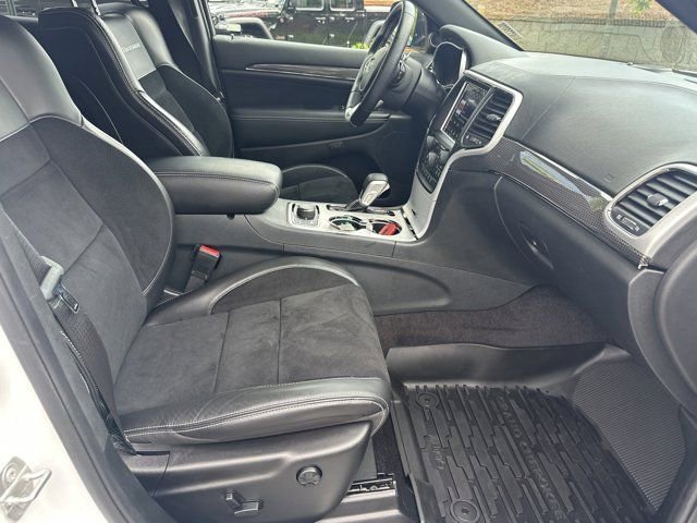 Used 2018 Jeep Grand Cherokee Trackhawk AWD/4WD image 16