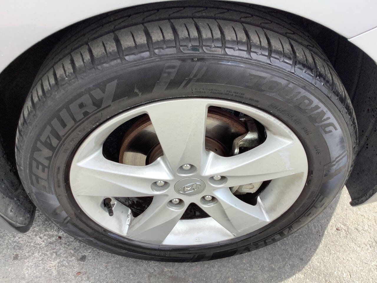 Used 2013 Hyundai Elantra GLS w/ Preferred Pkg FWD image 25