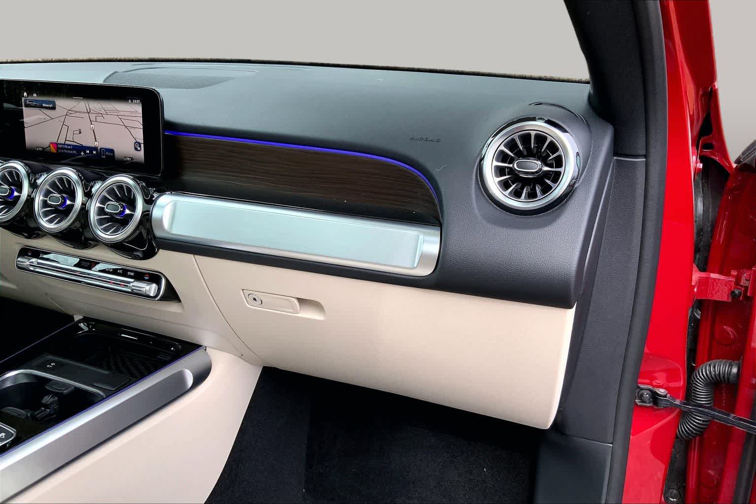 New 2026 Mercedes-Benz GLB 250 4MATIC image 10