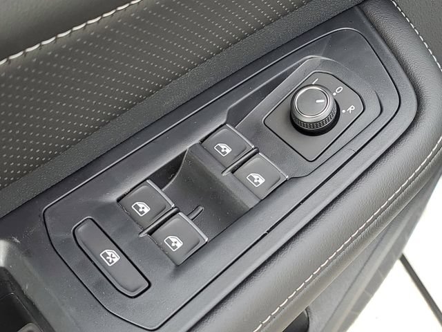 New 2026 Volkswagen Atlas Cross Sport SEL R-Line AWD/4WD image 19