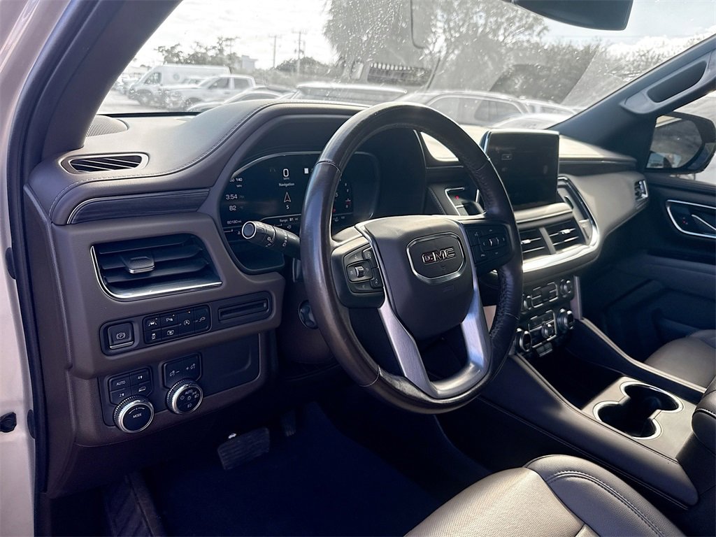 Used 2022 GMC Yukon SLT w/ SLT Luxury Package image 10