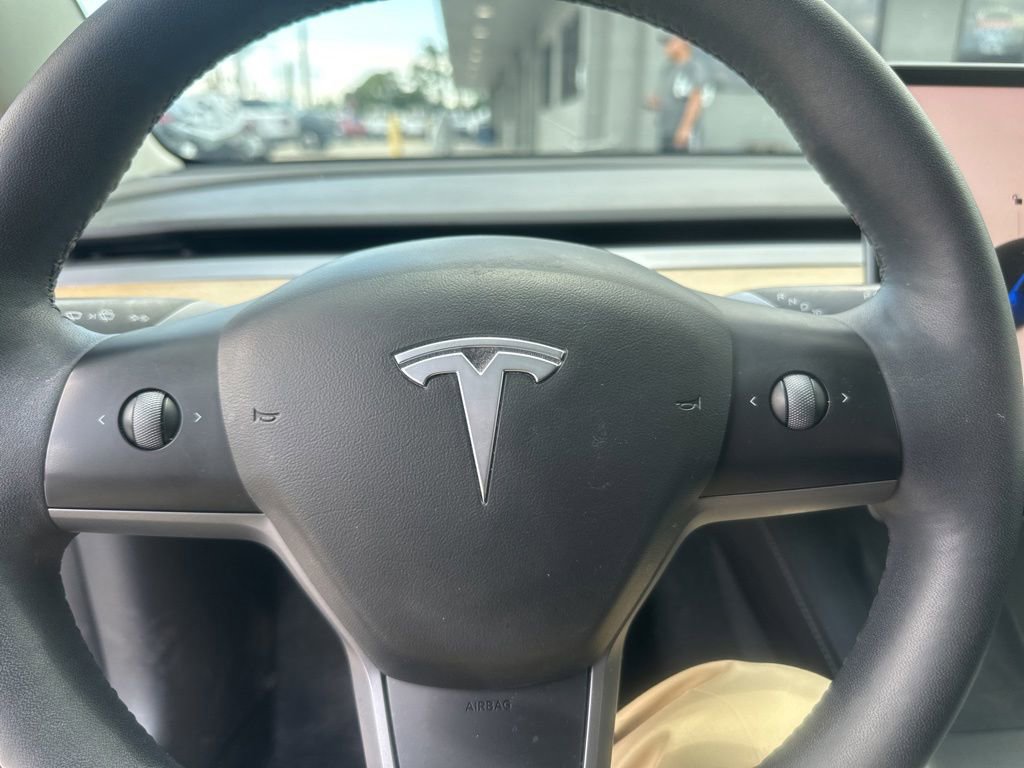 Used 2022 Tesla Model 3 Long Range AWD/4WD image 13