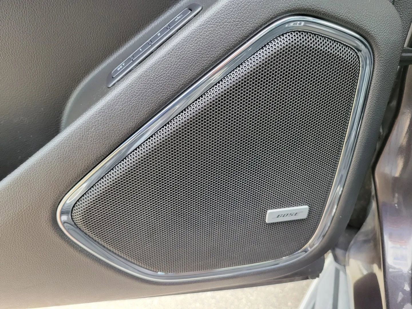 Used 2018 GMC Yukon XL Denali w/ Open Road Package image 47