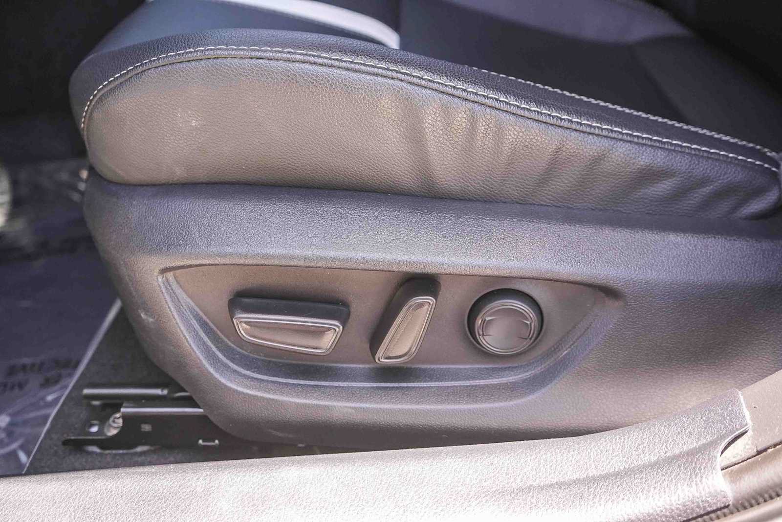 Used 2025 Toyota Camry SE FWD image 22