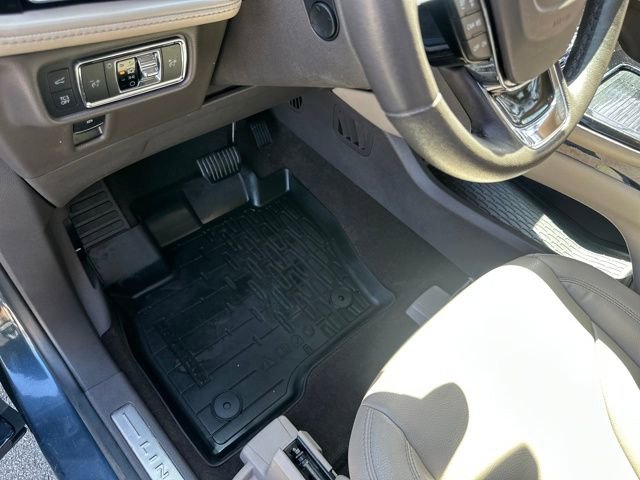 Used 2022 Lincoln Nautilus AWD w/ Premium Package image 37