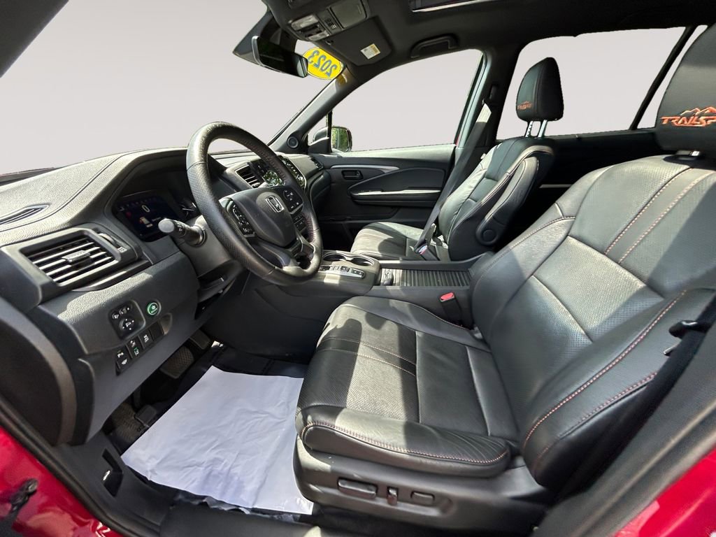 Used 2023 Honda Passport TrailSport image 9