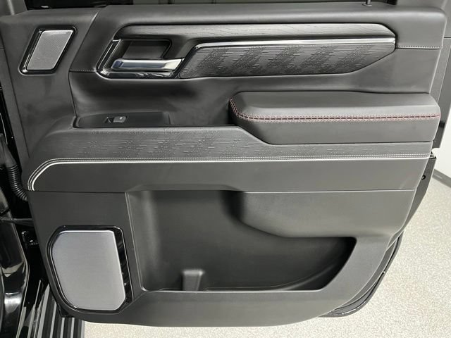 Used 2024 GMC Sierra 2500 AT4X AWD/4WD image 90