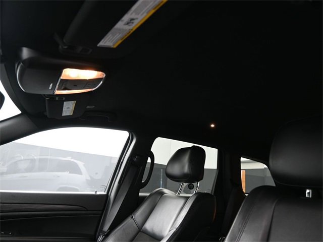 Used 2021 Jeep Grand Cherokee Laredo X image 2