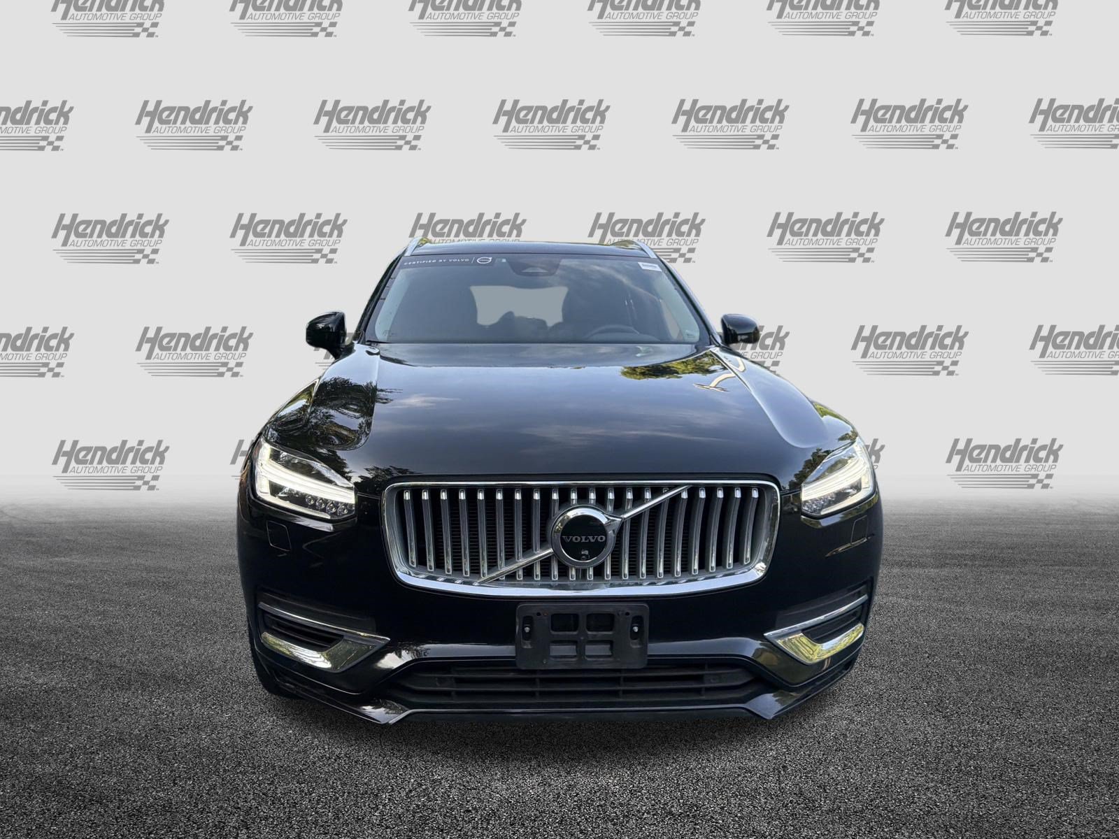 Used 2025 Volvo XC90 T8 Plus w/ Protection Package Premier AWD/4WD image 3