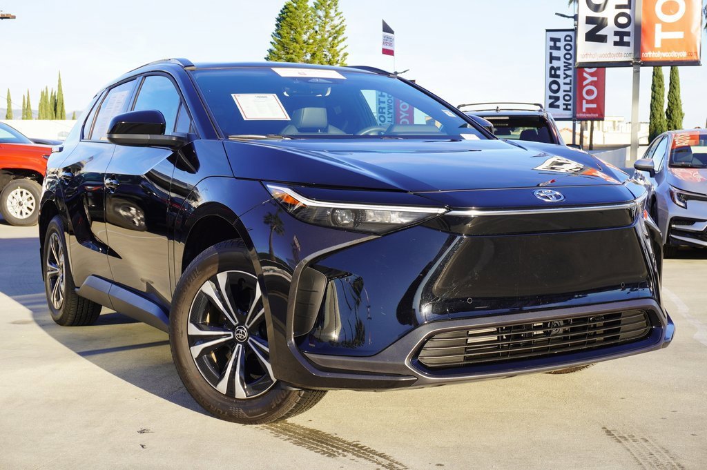 Certified 2025 Toyota bZ4X FWD image 2