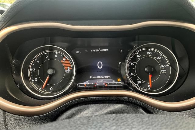 Used 2017 Jeep Cherokee Limited AWD/4WD image 13