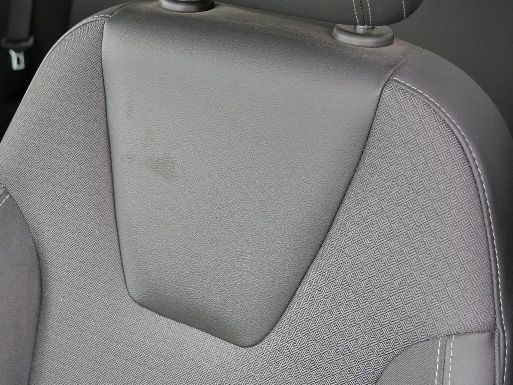 Used 2023 Buick Encore GX Preferred w/ Cold Weather Comfort Package FWD image 34