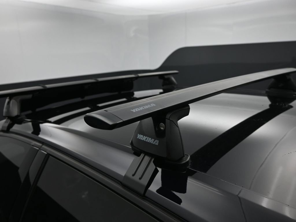 Used 2015 Volkswagen Golf R 4-Door image 9