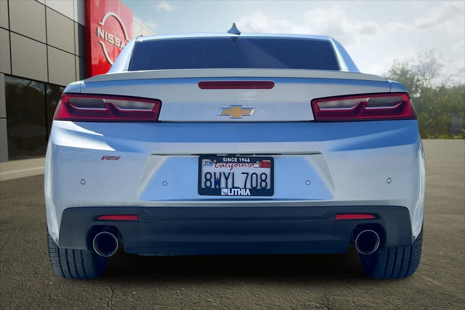 Used 2017 Chevrolet Camaro LT RWD image 8