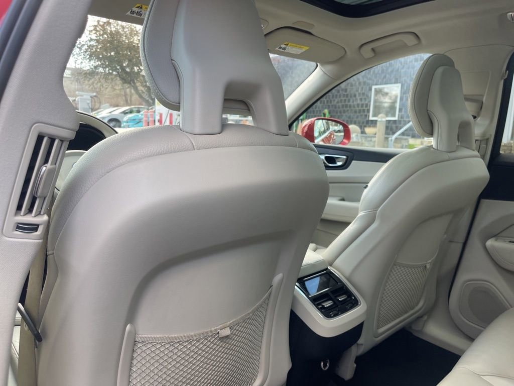 Used 2019 Volvo XC60 T5 Inscription AWD/4WD image 19