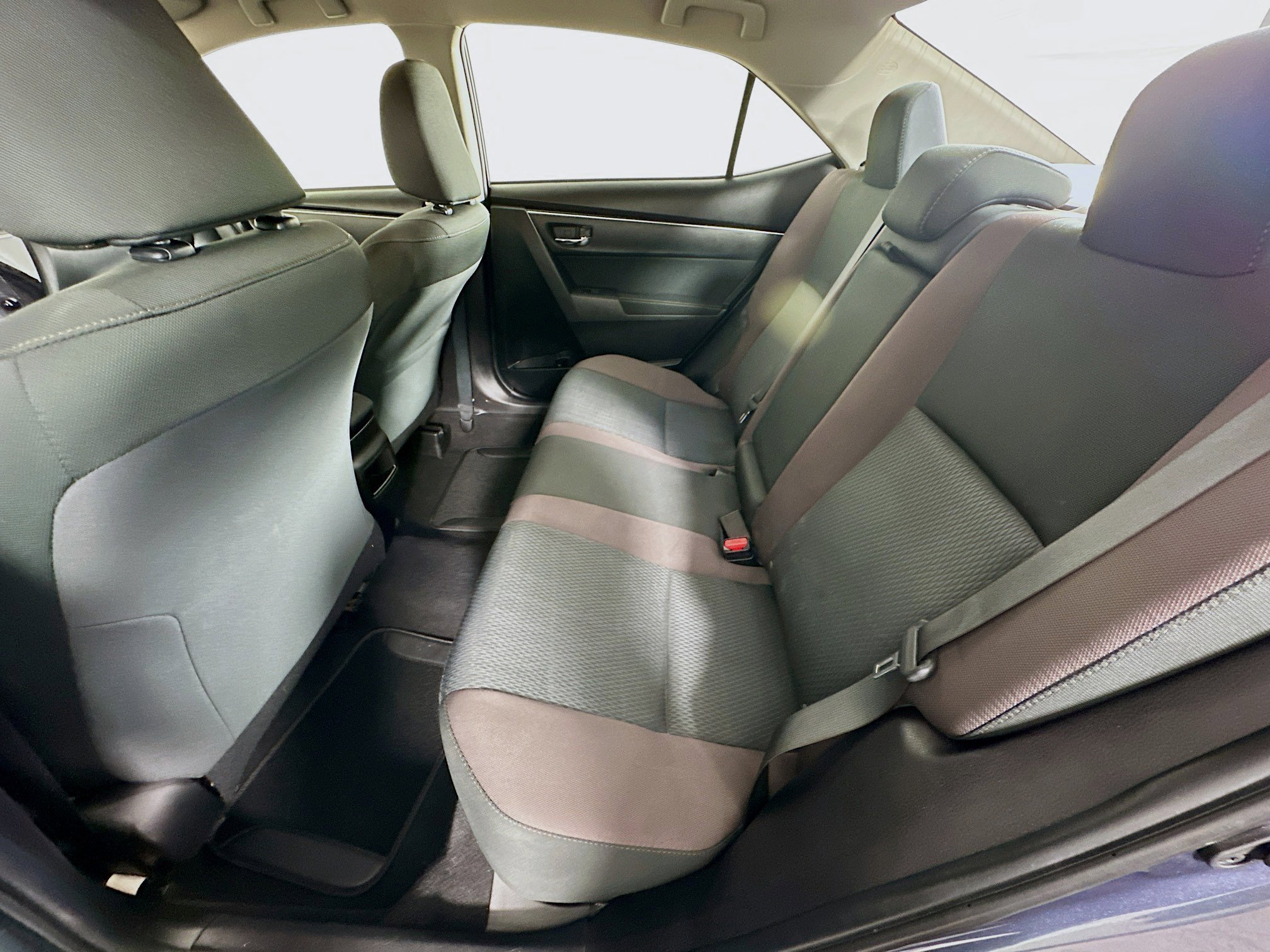 Used 2019 Toyota Corolla LE FWD image 25