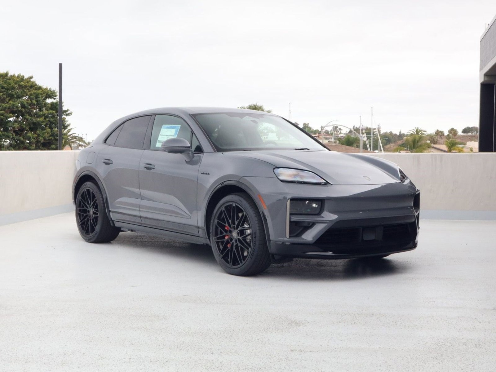 New 2026 Porsche Macan Turbo Electric AWD/4WD image 7