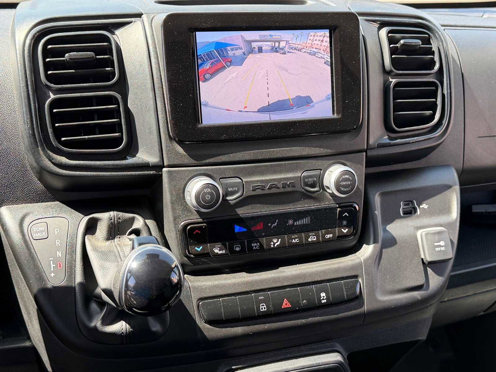 Used 2025 RAM ProMaster 2500 w/ Convenience Group FWD image 22