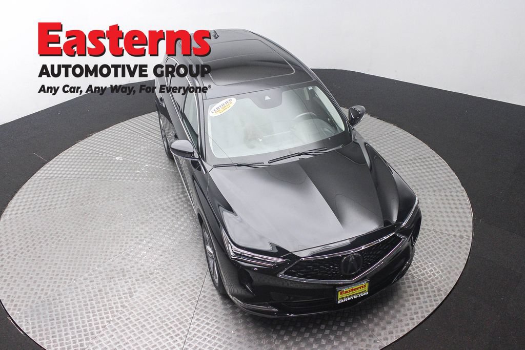 Used 2023 Acura MDX SH-AWD image 3