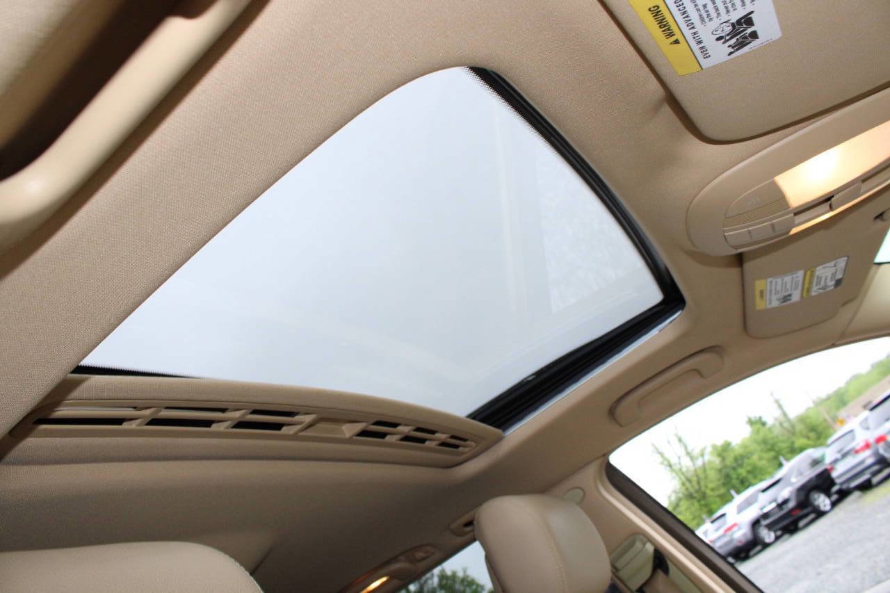 Used 2011 Mercedes-Benz GL 450 GL 450 4MATIC AWD 4dr SUV image 16