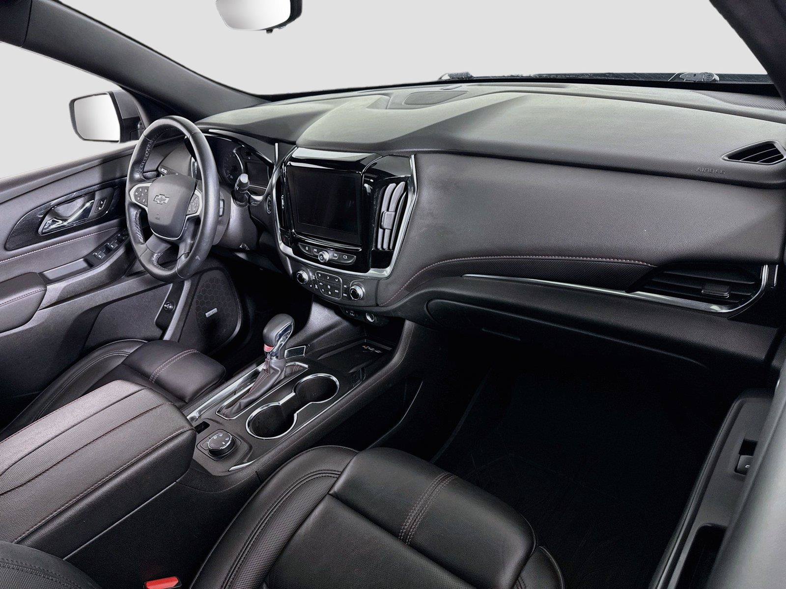 Used 2023 Chevrolet Traverse RS AWD/4WD image 24
