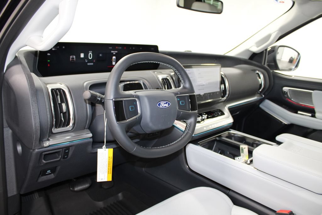 New 2027 Ford Expedition Platinum RWD image 23