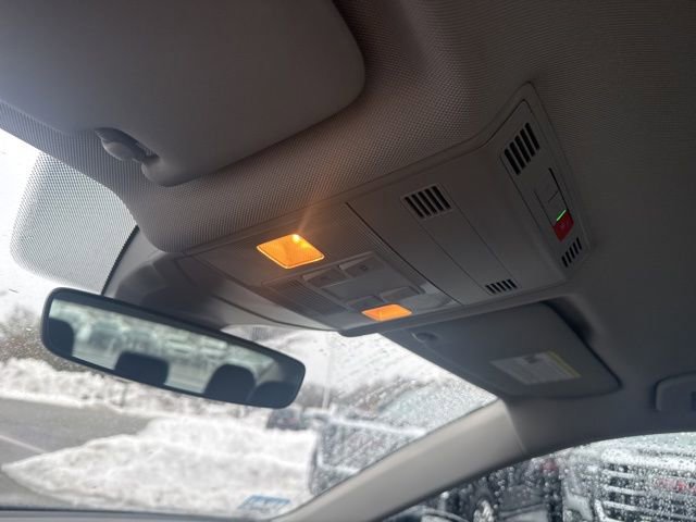 Used 2024 Volkswagen Jetta SE image 24