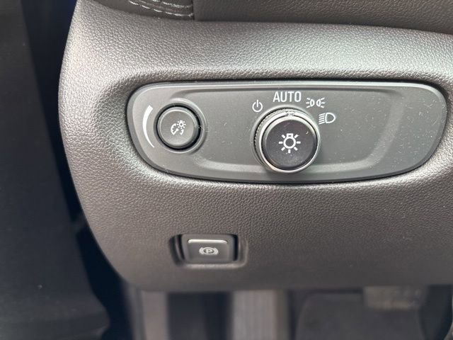 Used 2022 Chevrolet Blazer LT AWD/4WD image 19