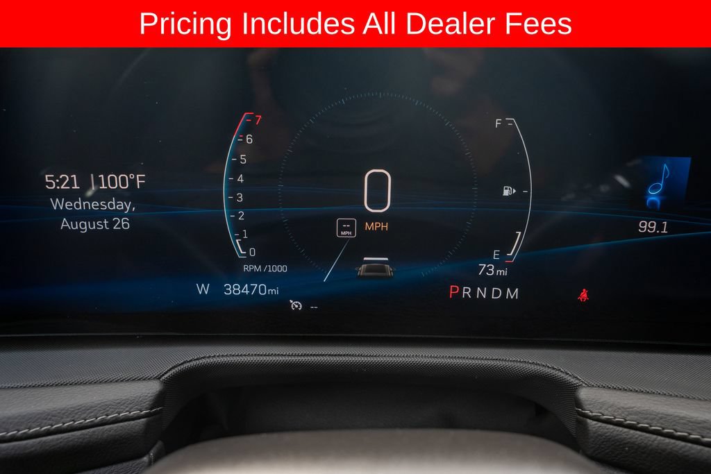 Used 2024 Cadillac XT4 Luxury w/ Cold Weather Package FWD image 19