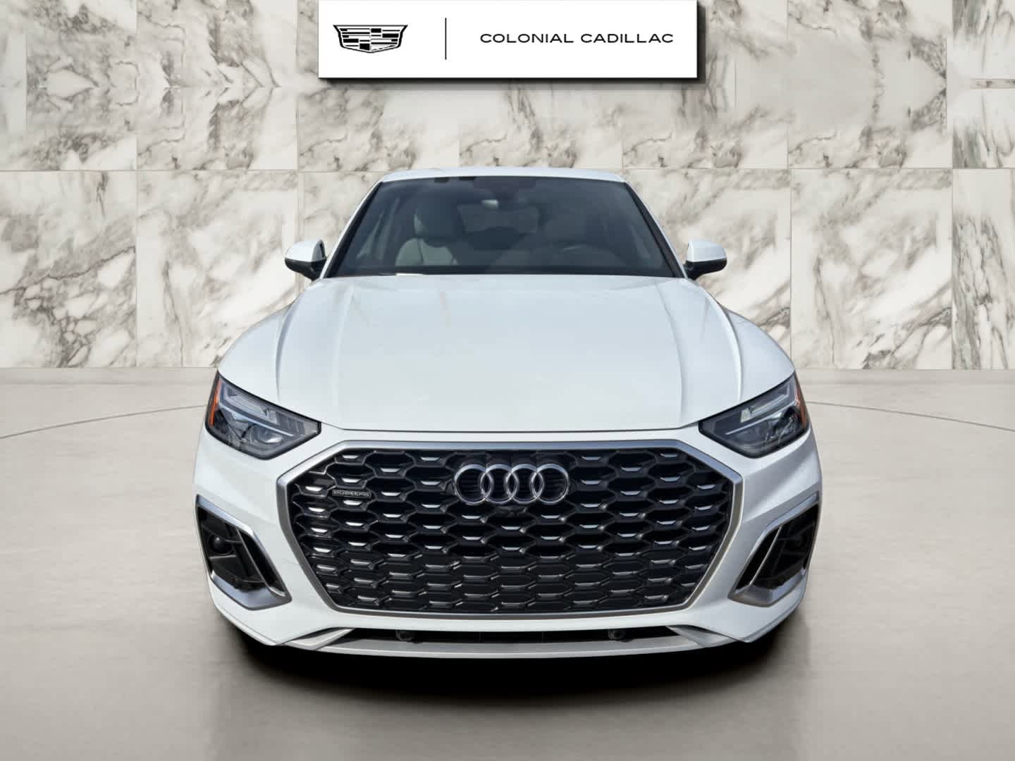 Used 2024 Audi Q5 2.0T Premium Plus w/ Premium Plus Package image 2