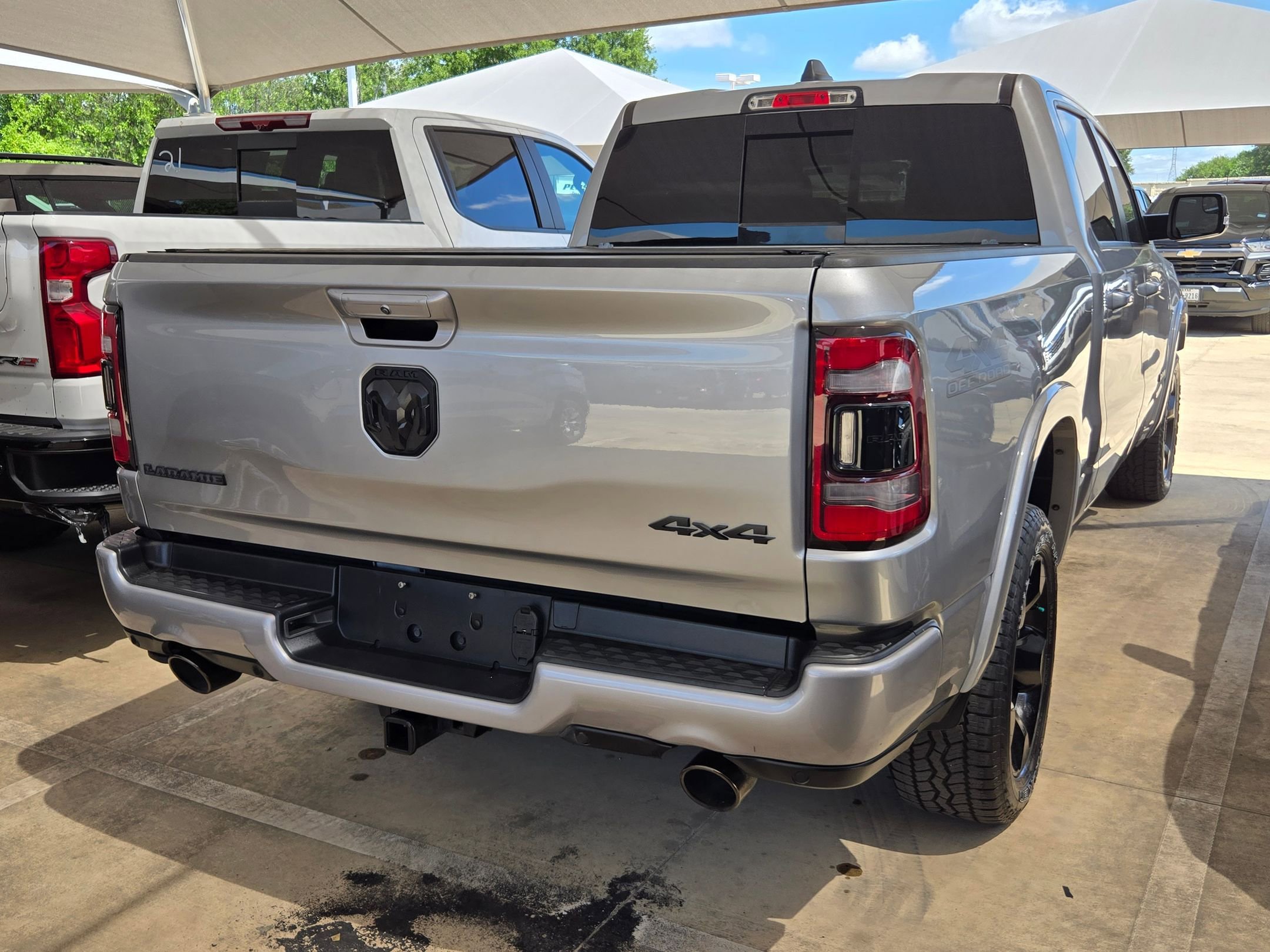 Used 2022 RAM 1500 Laramie AWD/4WD image 7