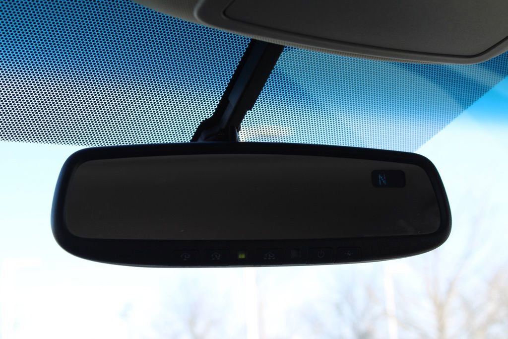 Used 2015 Toyota Sienna XLE image 49