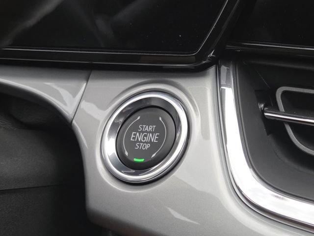 New 2026 Chevrolet Trax LT w/ Midnight Edition FWD image 13