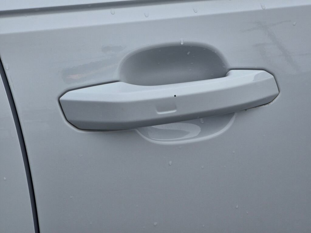 Used 2017 Audi A4 2.0T Premium Plus w/ Premium Plus Package image 13